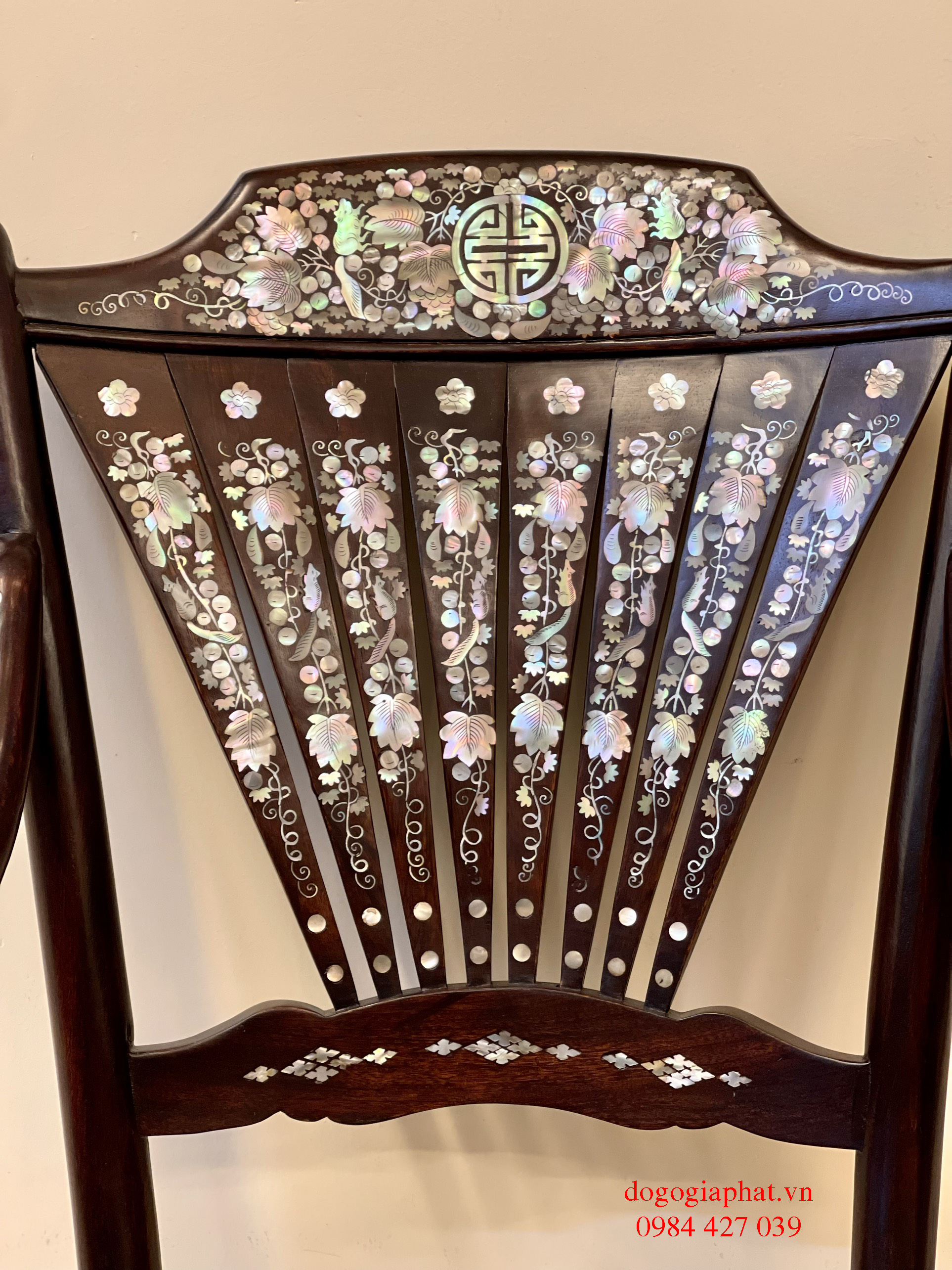 ghế rẻ quạt