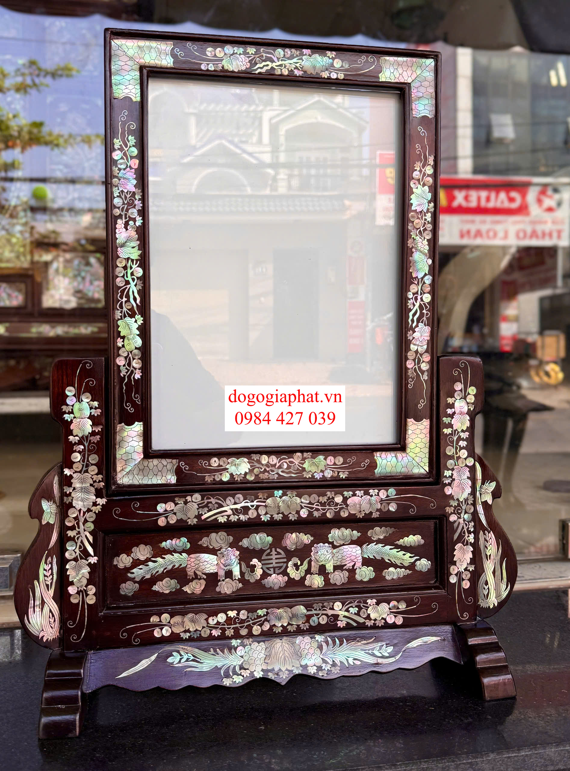 khung ảnh thờ gỗ gụ cẩn ốc