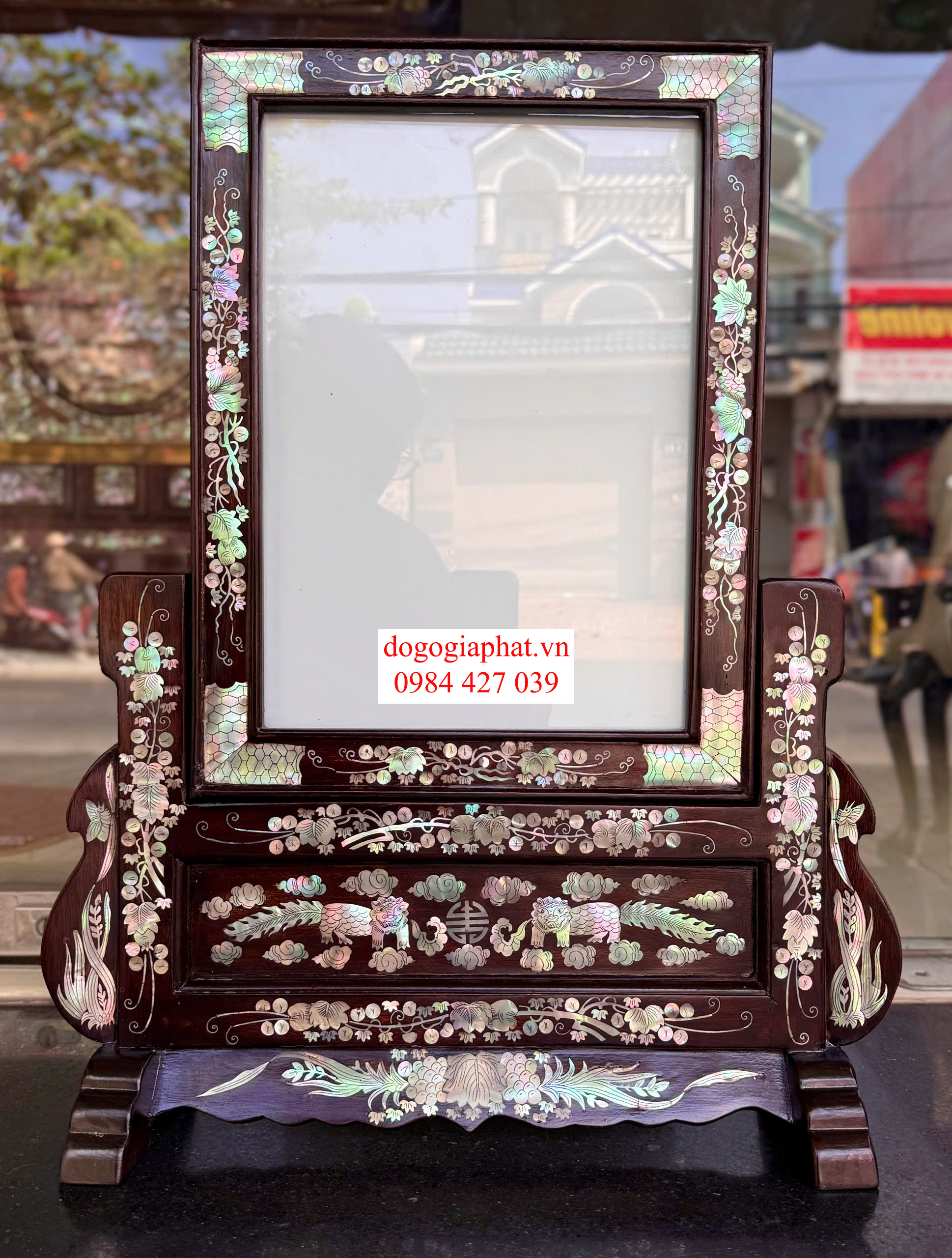 khung ảnh thờ gỗ gụ cẩn ốc