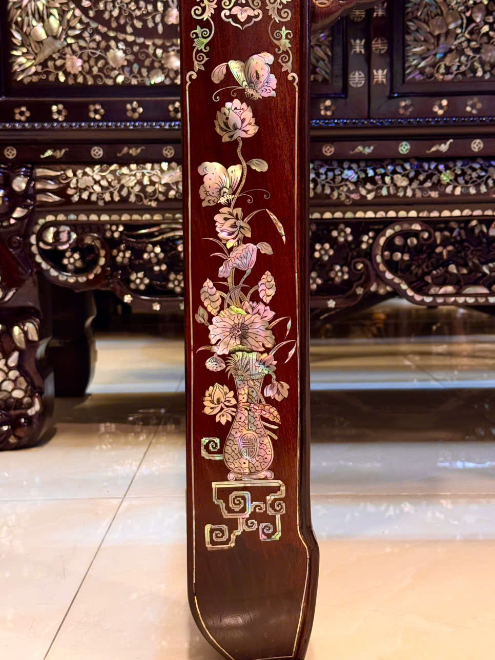 bàn thờ cẩn ốc xà cừ