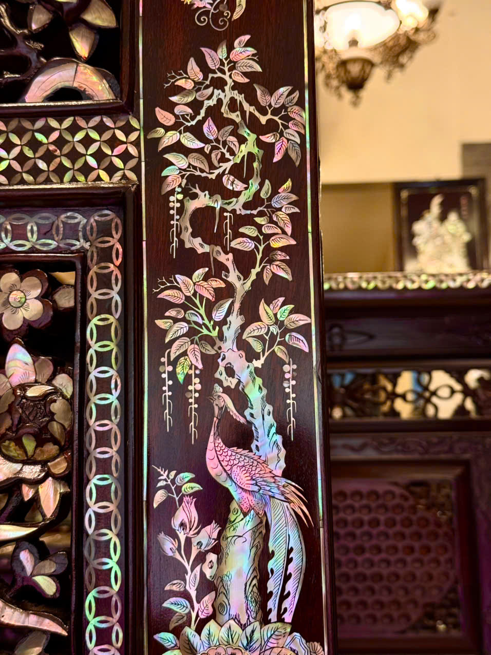 Bàn thờ cẩn ốc xà cừ